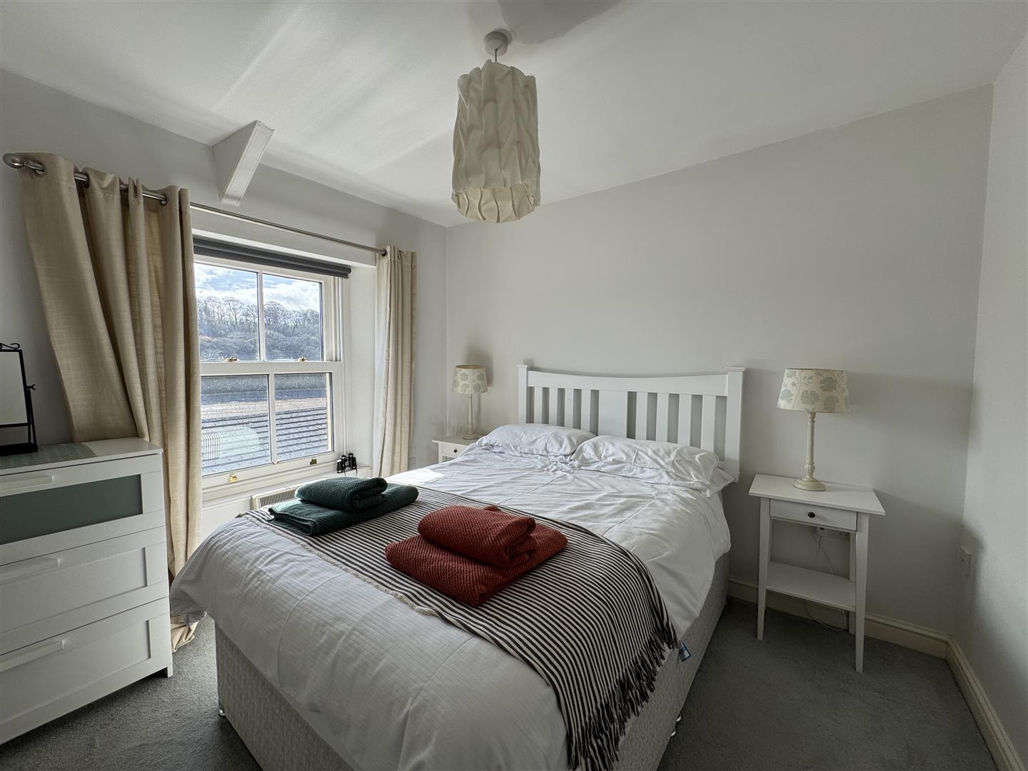 2 bed property in Scobles Terrace, Truro